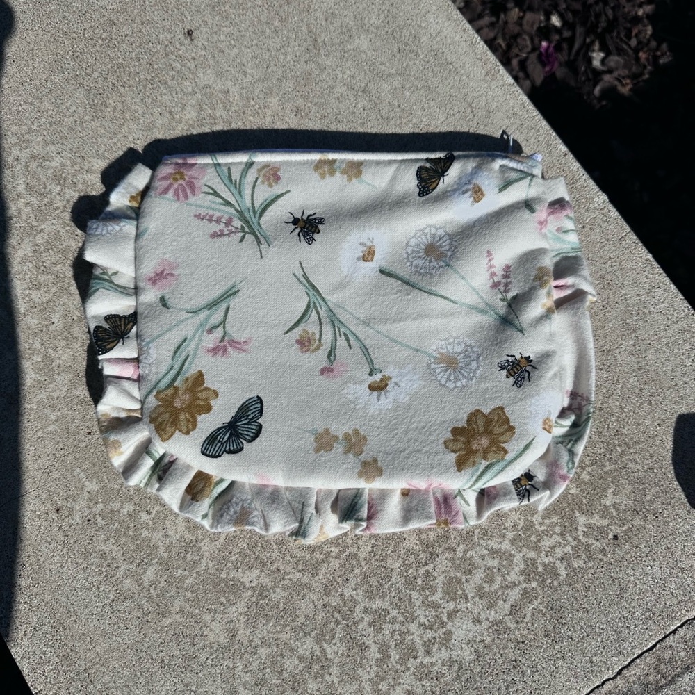 Floral Ruffled Pouch - Picture 2 of 3